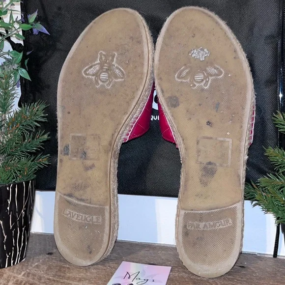 Gucci: GG Marmont Sandals Pilar Leather Espadrille Double Logo Sliders - Picture 7 of 15